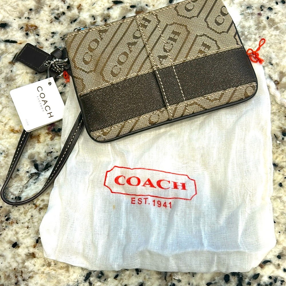 NWT authentic coach wristlet